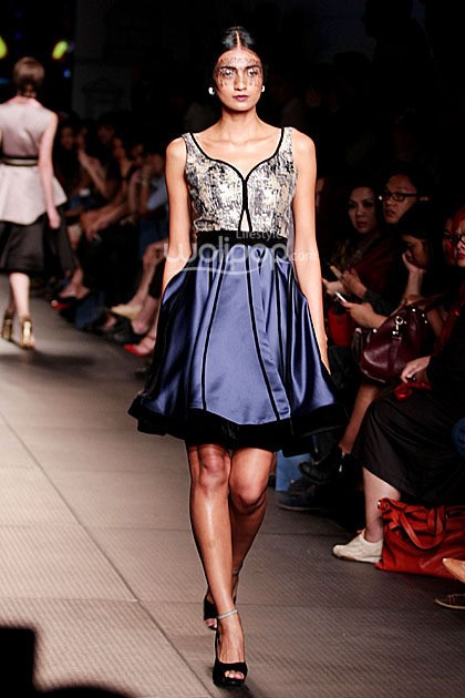 Lotuz by Yosep Sinudarsono. Plaza Indonesia Fashion Week 2015 at Plaza Indonesia Lt.2. Jakarta. [Foto: Mohammad Abduh/Wolipop]