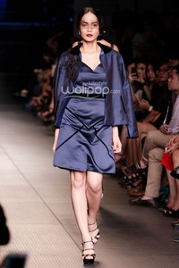 Lotuz by Yosep Sinudarsono. Plaza Indonesia Fashion Week 2015 at Plaza Indonesia Lt.2. Jakarta. [Foto: Mohammad Abduh/Wolipop]