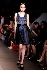 Lotuz by Yosep Sinudarsono. Plaza Indonesia Fashion Week 2015 at Plaza Indonesia Lt.2. Jakarta. [Foto: Mohammad Abduh/Wolipop]