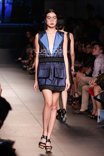 Lotuz by Yosep Sinudarsono. Plaza Indonesia Fashion Week 2015 at Plaza Indonesia Lt.2. Jakarta. [Foto: Mohammad Abduh/Wolipop]