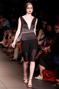 Lotuz by Yosep Sinudarsono. Plaza Indonesia Fashion Week 2015 at Plaza Indonesia Lt.2. Jakarta. [Foto: Mohammad Abduh/Wolipop]