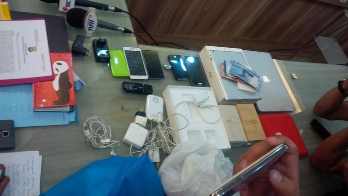 Ini Wujud Barang-barang Mewah yang Diambil Rio dari Kamar Deudeuh