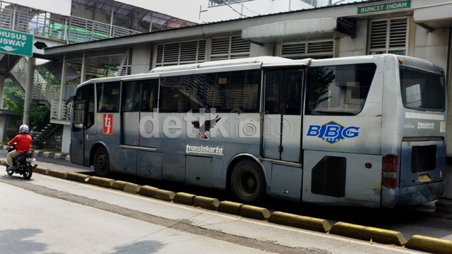 Ini Solusi Ahok Atasi Bus TransJ Reyot