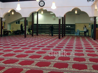 Masjid Bekas Diskotik di Kota Turin