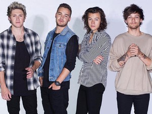 Rilis Foto Wajah Sedih, Ada Apa One Direction?