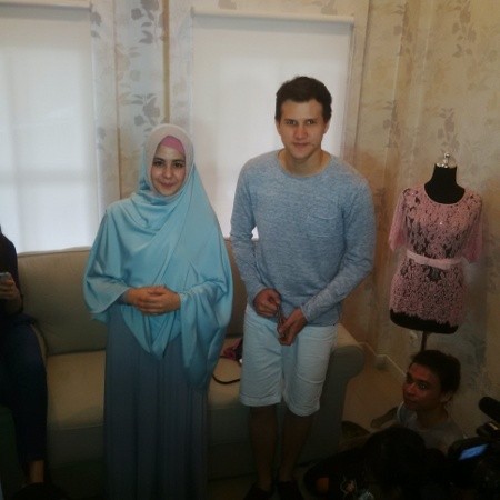 Ini Alasan Risty Tagor dan Stuart Collin Percepat Pernikahan