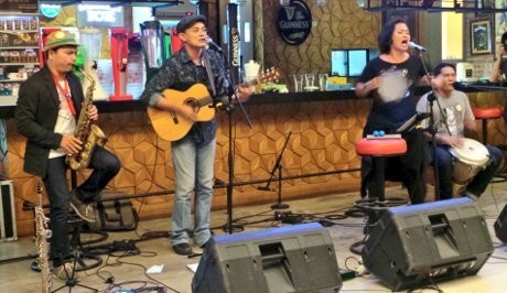 bonita & the hus BAND, Pelepas Dahaga Musik Pop Berkelas