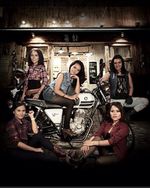 Lima Biker Cantik Siap Arungi Indonesia