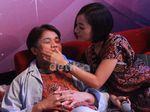 Billy Syahputra Elus-elus Kepala Lolita Agustine, Mesra Banget!