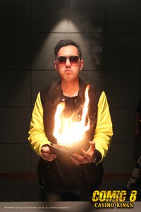 Kemal Palevi pamer trik sulap. (Dok Falcon Pictures)