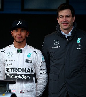 Mercedes Bantah Rumor Hamilton Minta Jadi Pebalap Nomor Satu Tim