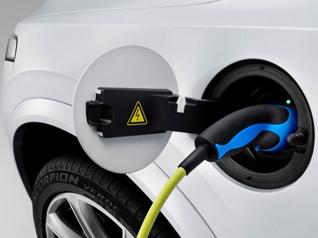 Seluruh Mobil Volvo di Masa Depan Bakal Usung Mesin Hybrid