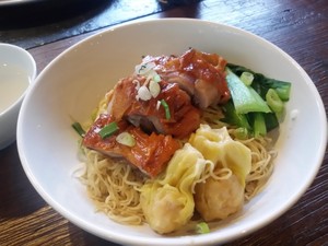 Lemongrass: Gurih Hangat Mie Hongkong dan Nasi Lemak yang Mengenyangkan