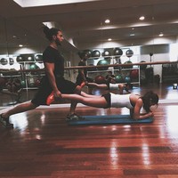 Devin merupakan personal trainer yang tinggal di Los Angeles, Amerika Serikat, sama seperti tempat Agnez menetap saat ini. (Instagram/myfitnezdiary)