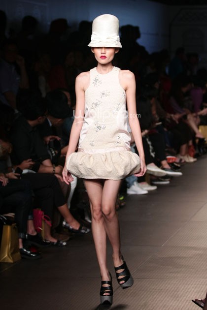 Yosafat Dwi Kurniawan. Plaza Indonesia Fashion Week 2015 at Plaza Indonesia Lt.2. Jakarta. [Foto: Mohammad Abduh/Wolipop]