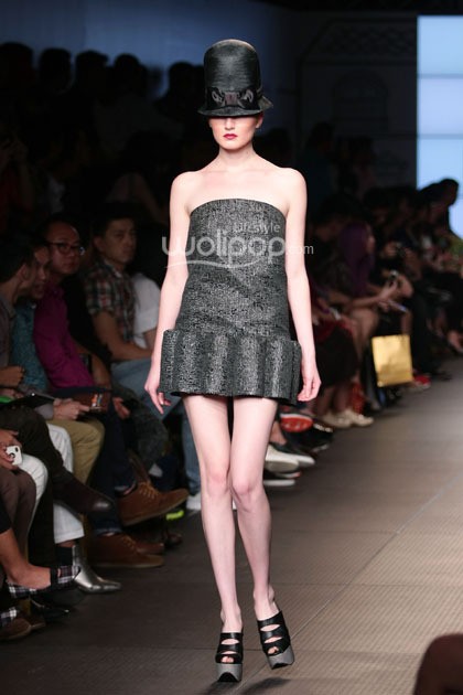 Yosafat Dwi Kurniawan. Plaza Indonesia Fashion Week 2015 at Plaza Indonesia Lt.2. Jakarta. [Foto: Mohammad Abduh/Wolipop]