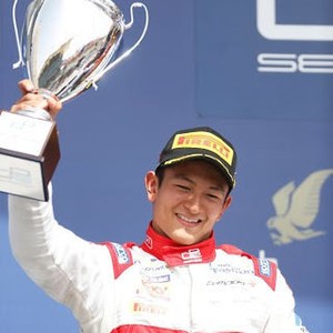 Start ke-12 di Feature Race, Rio Finis Runner-up