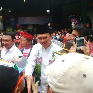 Jika Pensiun, Ahok Ingin Fotonya yang Dipajang Pakai Baju Betawi