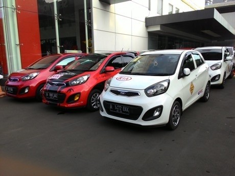 KIA Ajak Komunitas Buktikan Keiritan Picanto