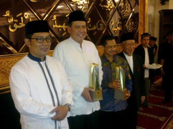 Dinilai Berkontribusi dalam Syiar Islam, Chairul Tanjung Raih MUI Award Dinilai Berkontribusi dalam Syiar Islam, Chairul Tanjung Raih MUI Award