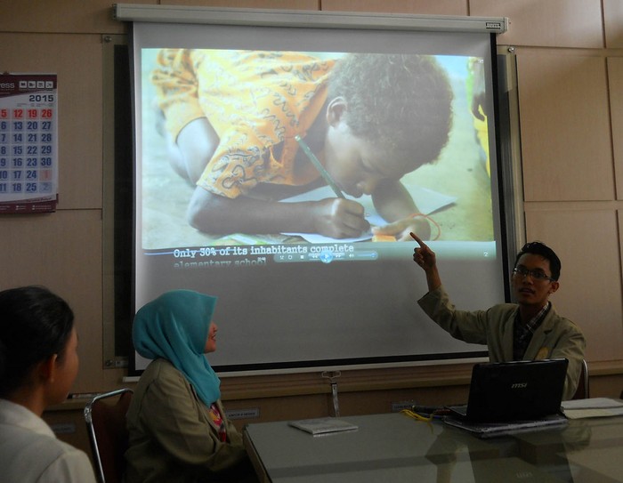 Bikin Panel Surya di Pulau Terpencil, Mahasiswa UGM Raih Award Internasional