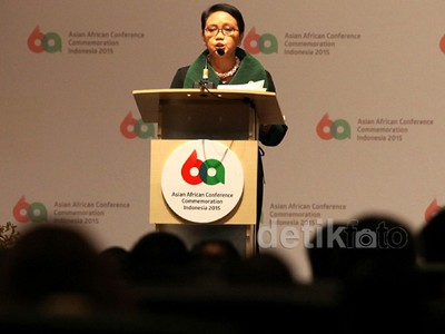 Menlu Retno Pimpin Pertemuan Menteri KAA