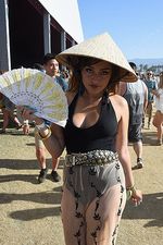 Cinta Laura, Mumi Hingga Pastur Eksis di Coachella 2015