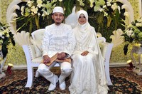 Yulia Rachman telah resmi menjadi istri sah Alzipco pada Sabtu (18/4). Pool/Noe/detikFoto.