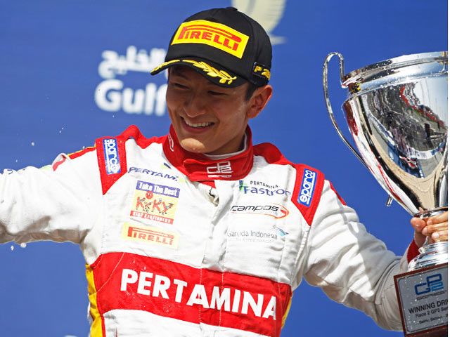 Rio Haryanto Berjaya di Seri Pembuka GP2 2015