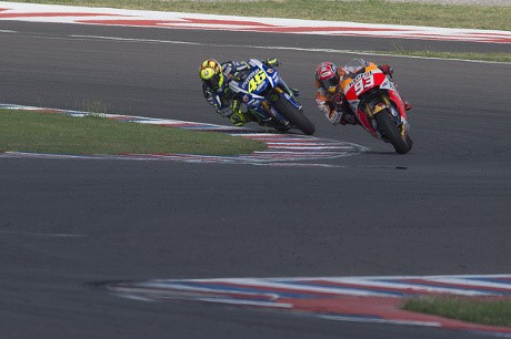 Ini Komentar Bos Honda soal Duel Marquez dengan Rossi