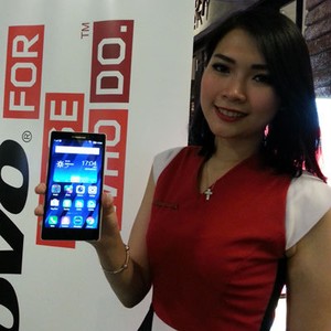 Lenovo Buka Peluang Bikin Ponsel RAM 4 GB