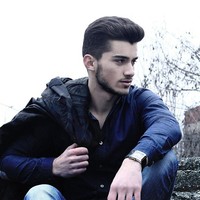 Awalnya, Flamur tidak sadar dirinya mirip dengan mantan personel One Direction itu karena ia tidak tahu dengan Zayn. (Instagram/Flamur Ukshini)
