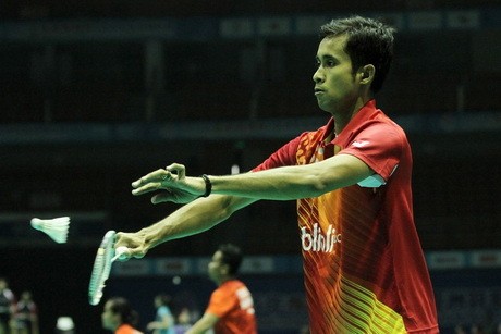 Hayom dan Riky/Richi Lolos ke Babak Kedua