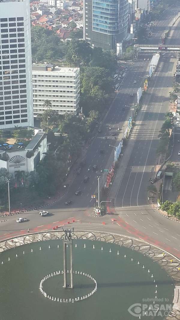 4 Foto Mata-mata Suasana Car Free Day Dadakan di Jl Sudirman