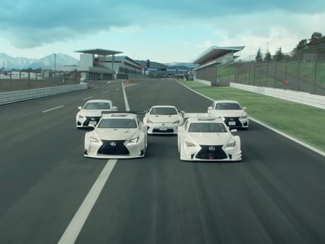 Tarian Gila Mobil-mobil Sport Lexus