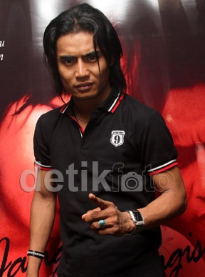 Charly: Rajin Konsultasi Alat Vital, Batu Akik Hingga Dipolisikan Pengusaha