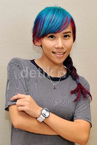 Cherly tampak percaya diri dengan warna rambutnya itu. Pool/Noel/detikHOT.