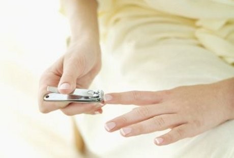 Tak Harus Meni-Pedi, Merawat Kuku Bisa Dilakukan Sendiri