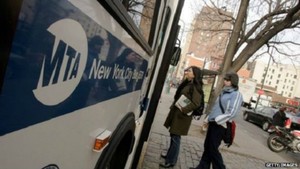 Agungkan Kebebasan, Hakim Izinkan Iklan Bunuh Yahudi di Bus-bus New York
