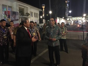 Andi Widjadjanto, Aher dan Ridwan Kamil Cek Gedung Merdeka