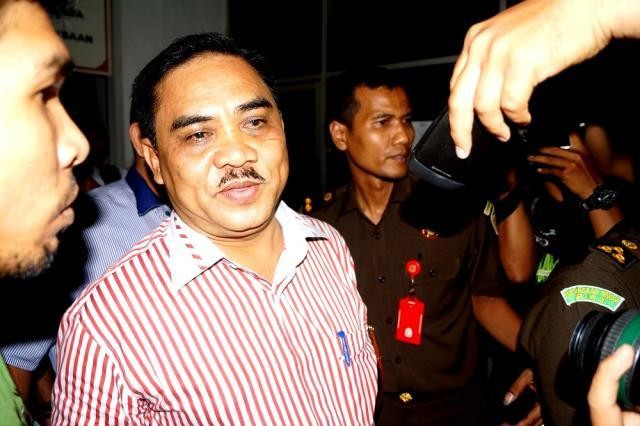 Terlibat Korupsi, Mantan Kadis Perkebunan Riau Ditahan