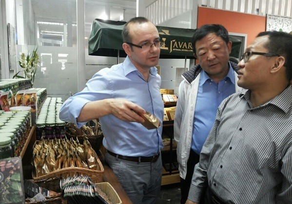 Street Food & Pasar Tradisional Berpotensi Gaet Banyak Wisman