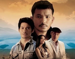 Bulan di Atas Kuburan: Sebaris Kalimat Pendek yang Menyesakkan Dada