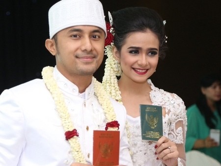 Hengky Kurniawan Siap Sunnah Rosul, Sonya Fatmala Malu-malu