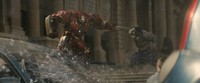 Tak sendiri, Ultron mengajak hasil eksperiman HYDRA di Sokovia, Quicksilver dan Scarlet Witch yang sukses memecah belah Avengers. (Dok Marvel Studios)