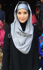 Pesona Inneke Koesherawati di Usia 39 Tahun