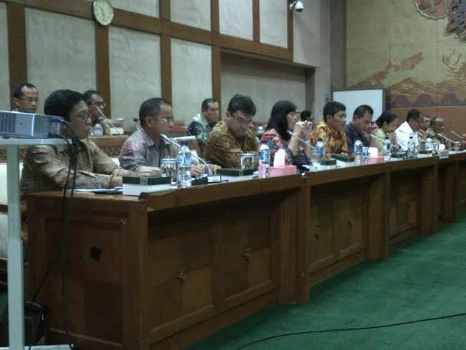 Rapat 9 Jam, DPR Akhirnya Restui Privatisasi 3 BUMN