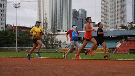 Latihan Keras JakB Runners Demi Raihan Medali di Jakarta 10K 2015