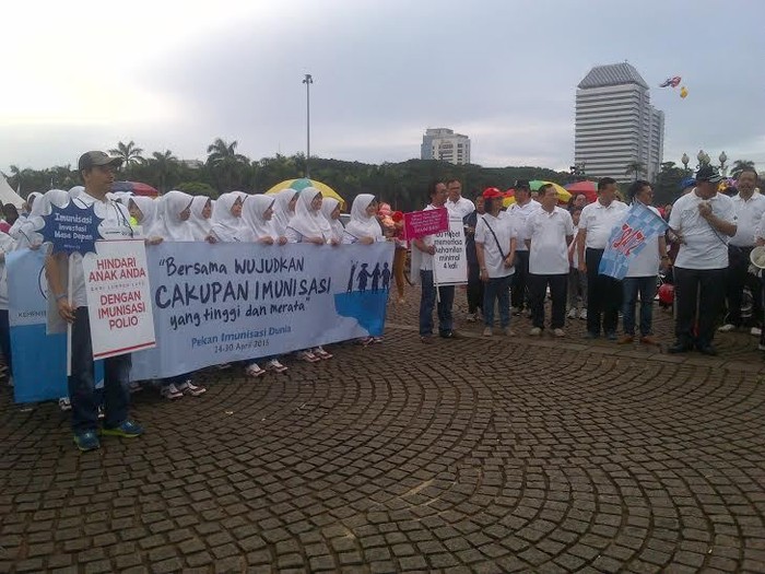 Ribuan Masyarakat Antusias Ikuti Pekan Imunisasi Dunia di Monas