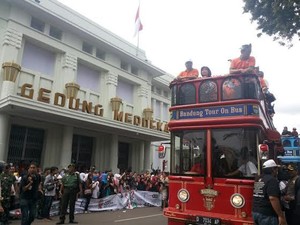 Begini Kisah Dibuatnya Bus Wisata Bandros